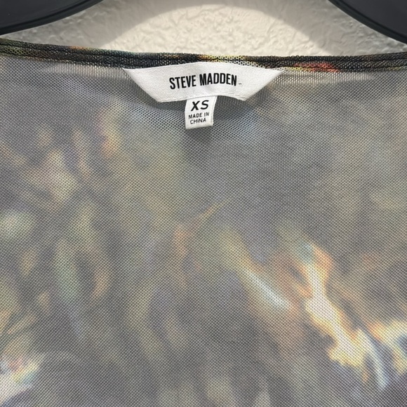 Steve Madden Fitted Mesh Print Long Sleeve Shirt XS New Without Tags - Picture 6 of 7